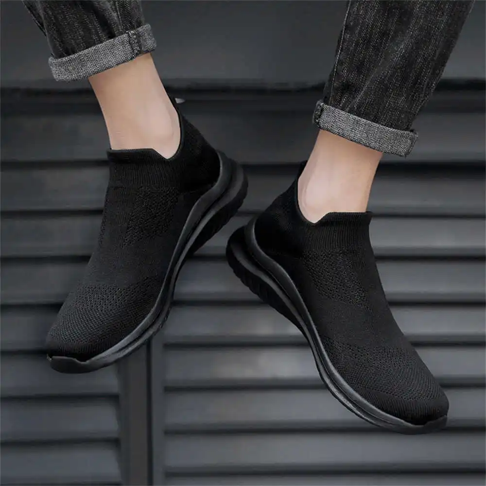 Travel Accessories For Women Gift Ideas - Sepatu olahraga pria, krem lembut baru